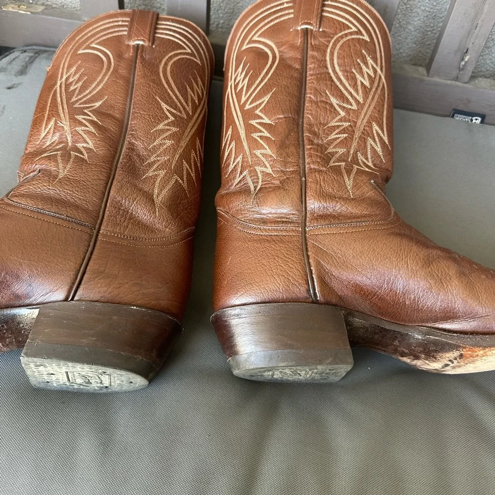 Tony Lama Brown Western Cowboy Boots - Picture 4 of 10